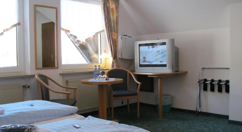 Tommes Gaestehaus Zur Muehle Schmallenberg Bilik gambar